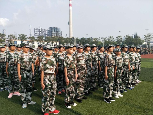 第四期沧州八中北校区初中一年级29班军训精彩瞬间。 